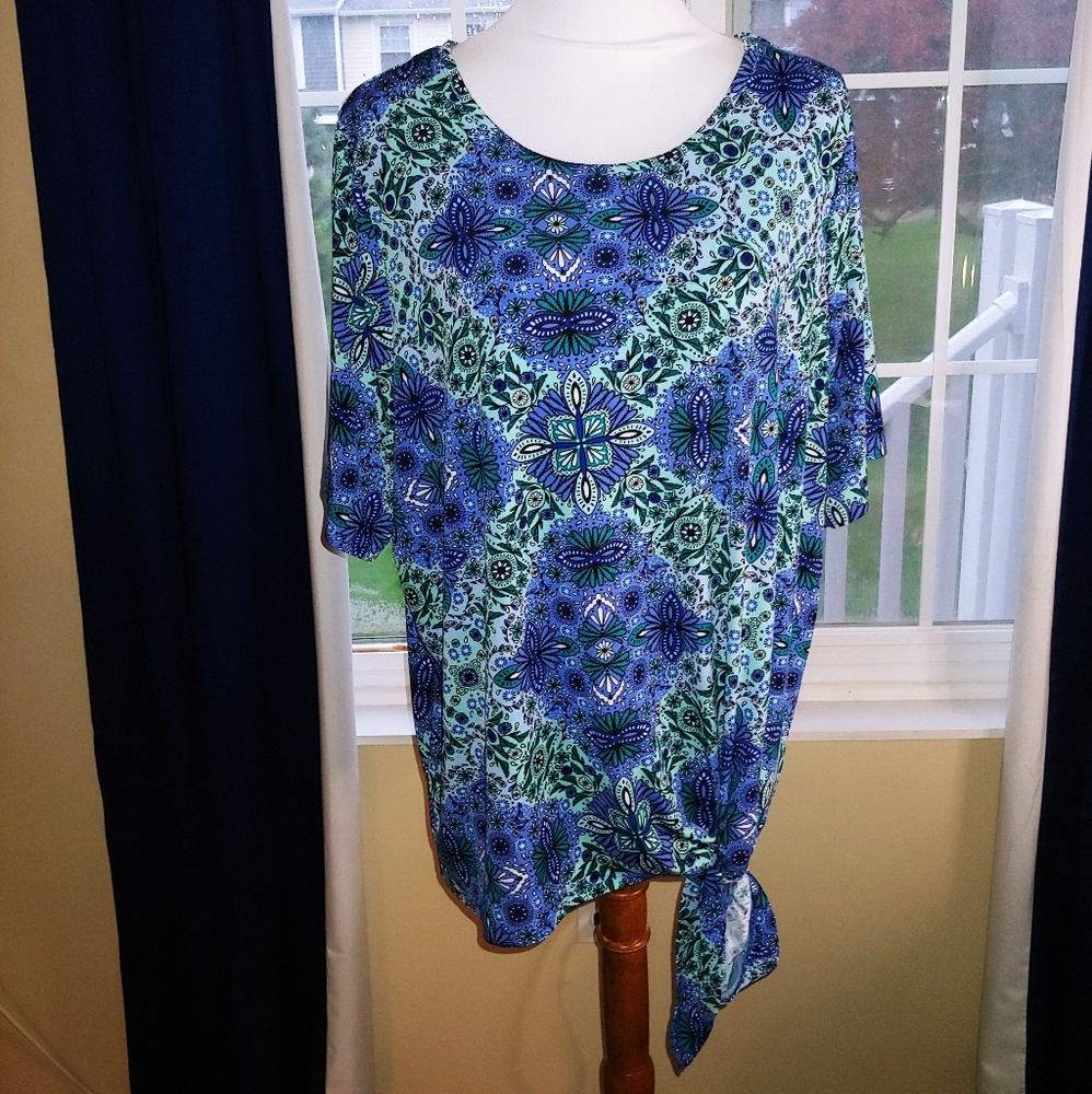 East 5th women's 1X multi color shirt